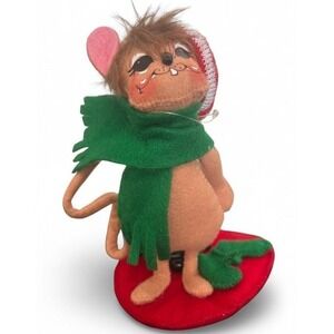 Annalee 2009 Christmas Mouse with Potbelly Stove 6 Inch Felt Holiday Figurine